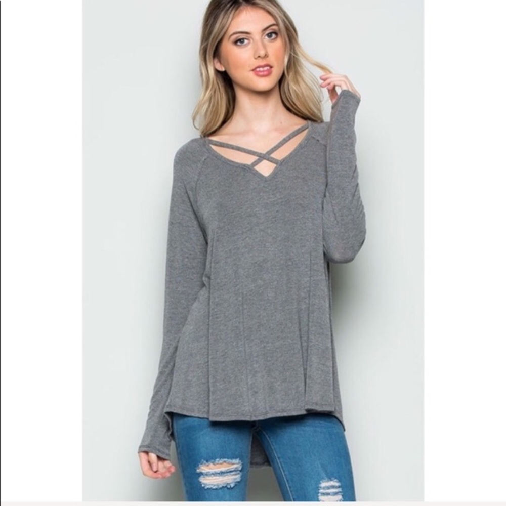 Gray Criss Crossed Front Top- NWT